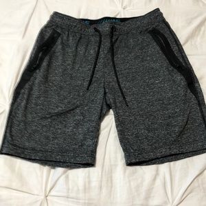 American Eagle Men’s Boys joggers shorts S